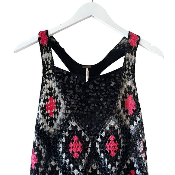 Free People Love Trapeze Crochet Tee Vee Sequins Embellishment SZ S #2395 - Picture 3 of 16